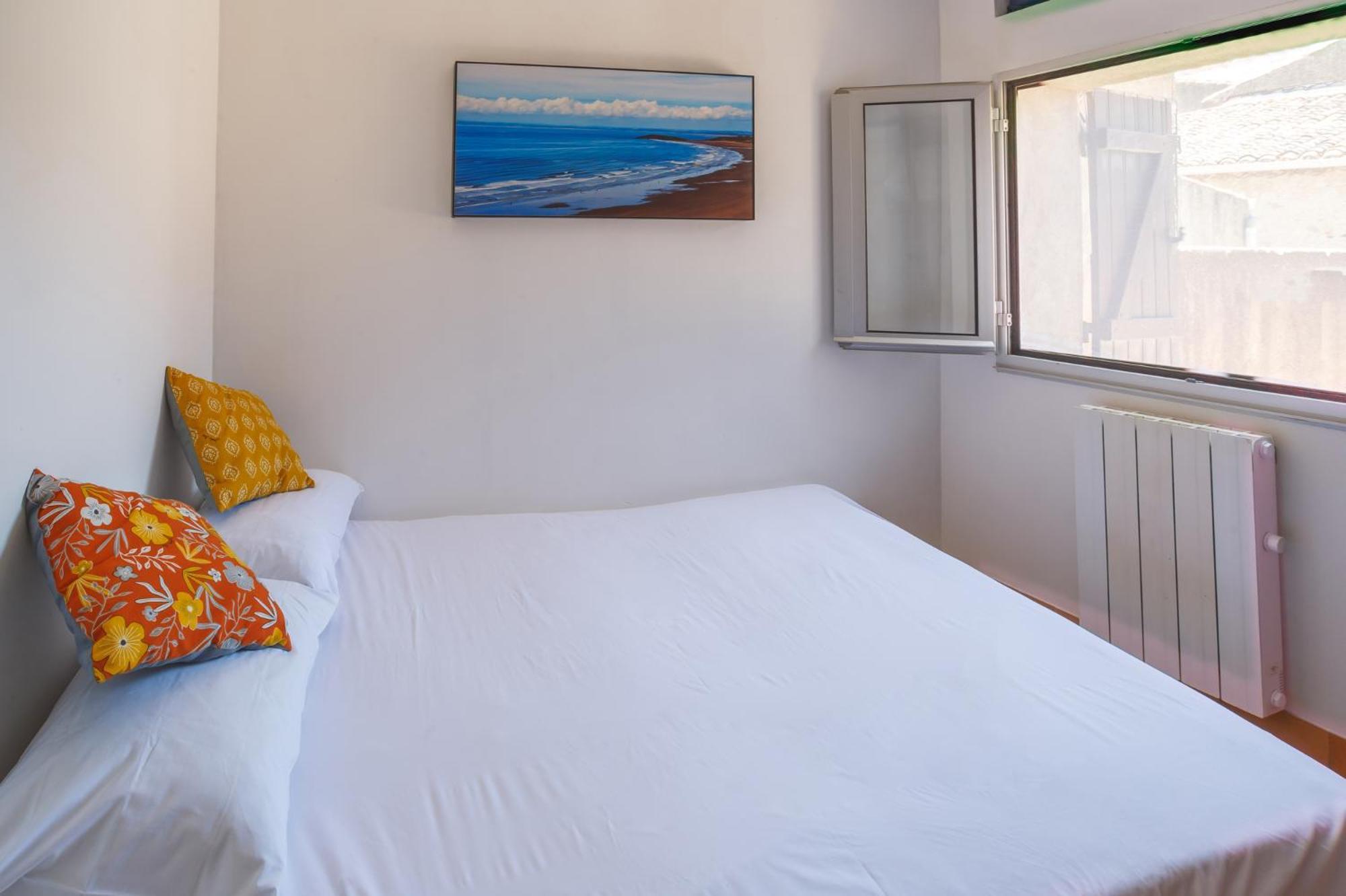 Cosy Apartment In Ancient Gabian With River And Vineyard Views Exterior photo